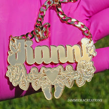 Load image into Gallery viewer, BABY FOOT PRINTS MEMORIAL NECKLACE