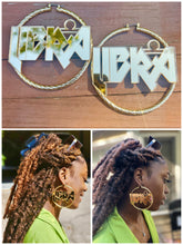 Load image into Gallery viewer, ZODIAC SIGN NAMEPLATE EARRINGS
