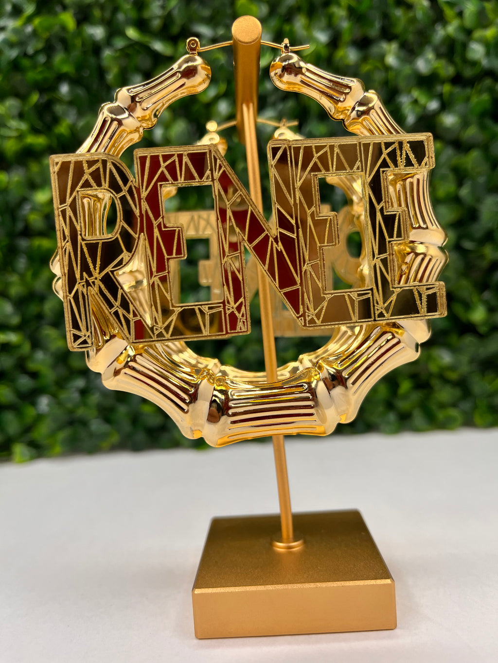 SAMMY STYLE NAMEPLATE EARRINGS