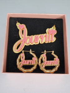 GIRLS HEART NAMEPLATE SET