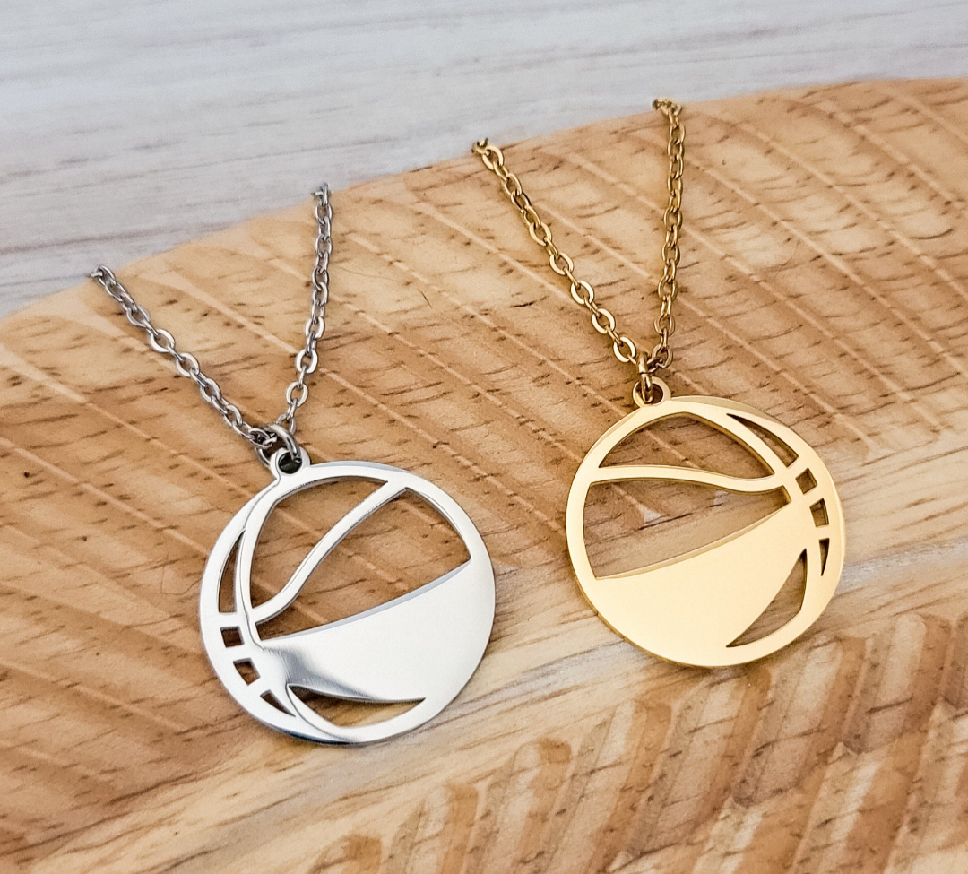 I PLAY SPORTS STAINELESS STEEL NECKLACE